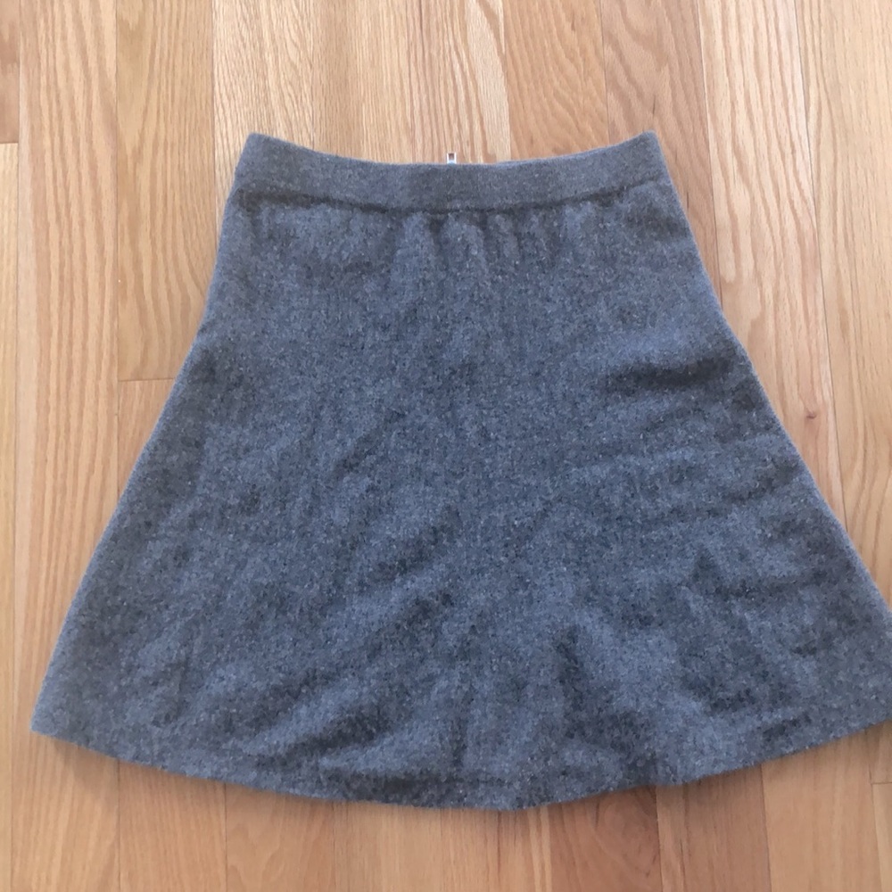 Tahari wool skirt